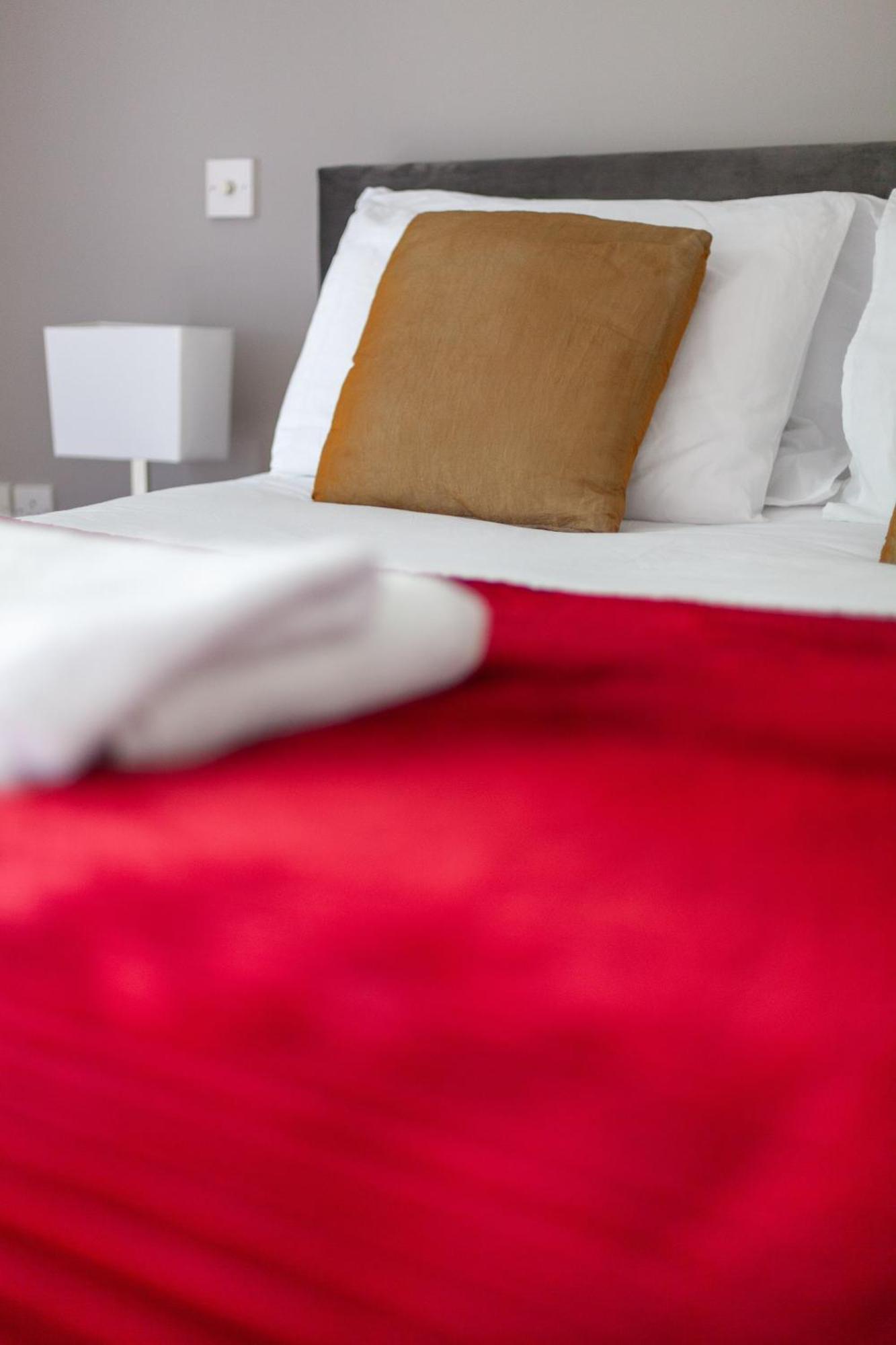 Deluxe Holborn Two Bedroom Apartment 런던 외부 사진